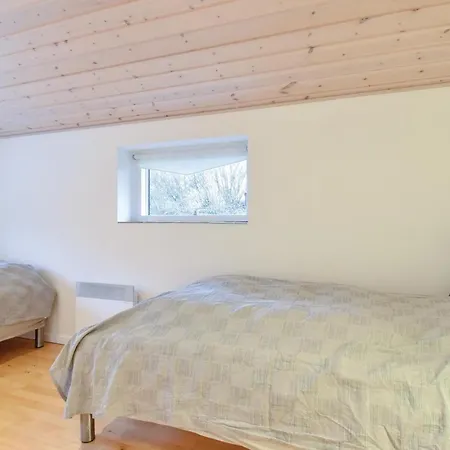 Three-bedroom In Hébergement de vacances Fåborg
